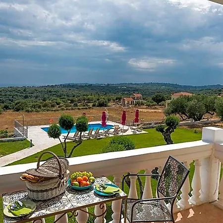 Aparthotel Elaias Gi 3*